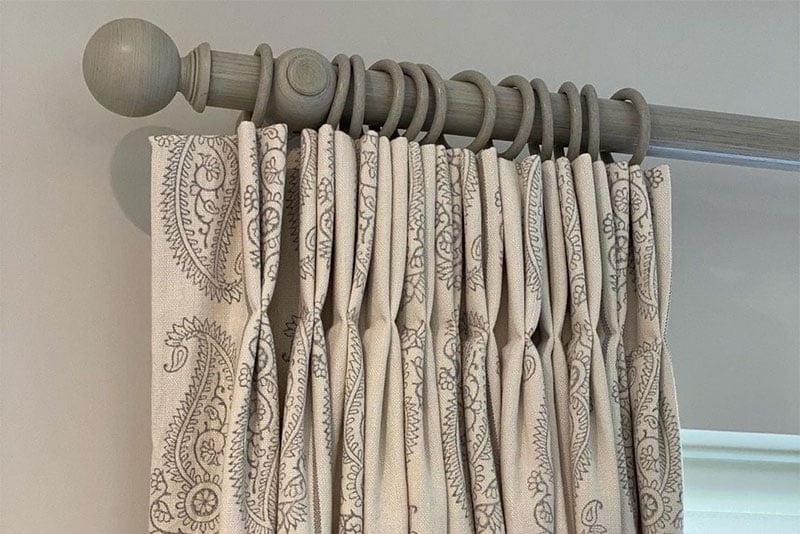 How to Put Up A Curtain Pole
