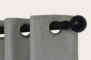 Laura Ashley 28mm Ball Eyelet Pole Black - Thumbnail 2