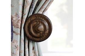 Laura Ashley Haywood Dark Chestnut Curtain Holdback - Thumbnail 2