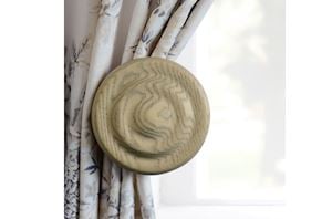 Laura Ashley Haywood Washed Oak Curtain Holdback - Thumbnail 2