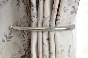 Laura Ashley Matt Nickel Ball End Curtain Holdbacks - Thumbnail 2